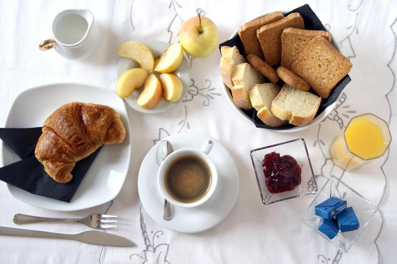 Bed and Breakfast A Casa Romar Турин Экстерьер фото